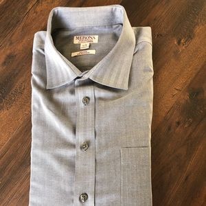Men’s Button down dress shirt